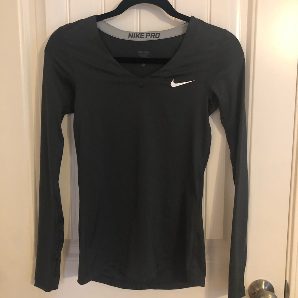 Nikepro long sleeve workout top